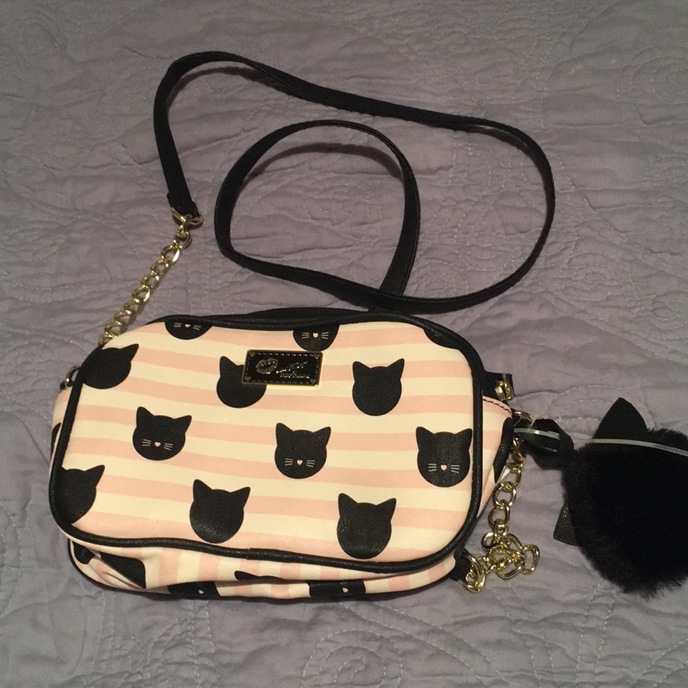 Hand bag